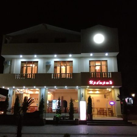 Ruzan Hotel Ijevan Exterior foto
