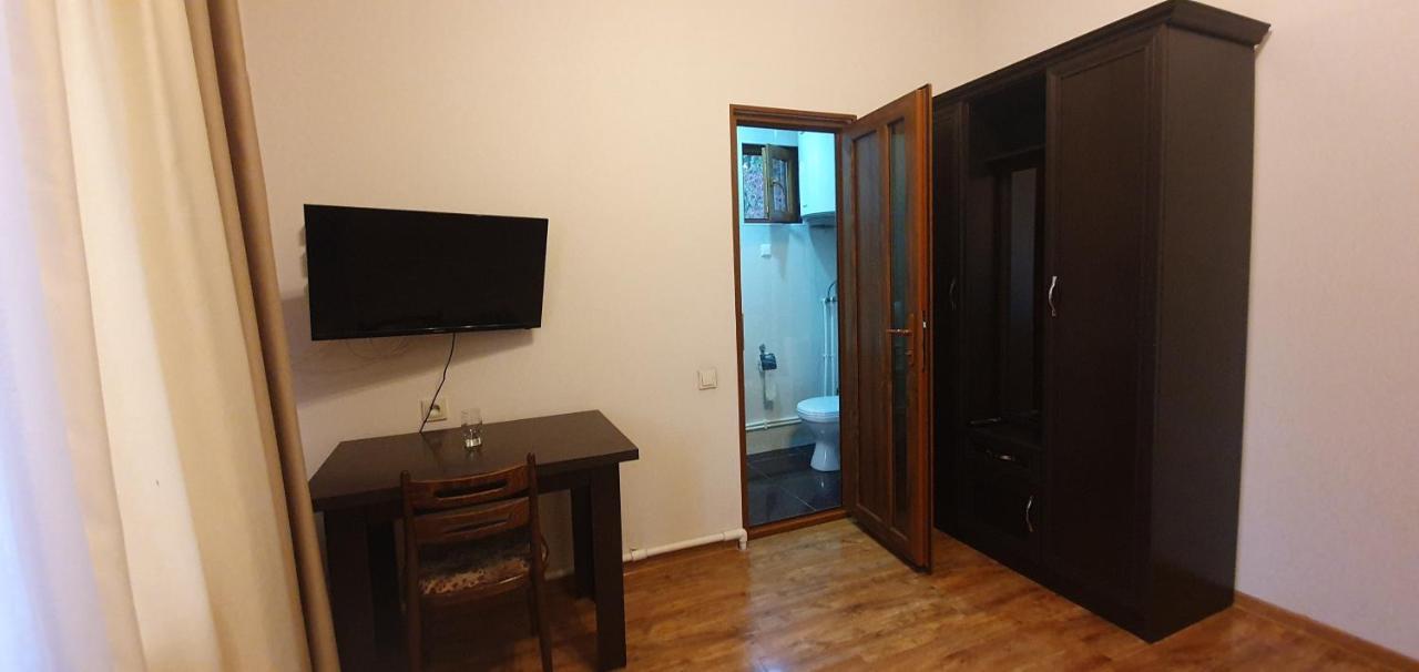 Ruzan Hotel Ijevan Exterior foto